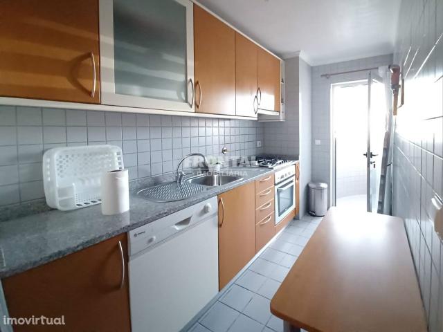 Apartamento T1+1 com Terrao