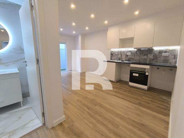 Apartamento T1+1 com Terraço totalmente remodelado em Sacavém