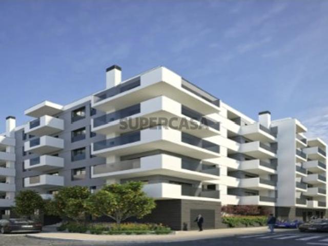 Apartamento T1+1 com varanda e garagem em novo empreendimento no Algarve