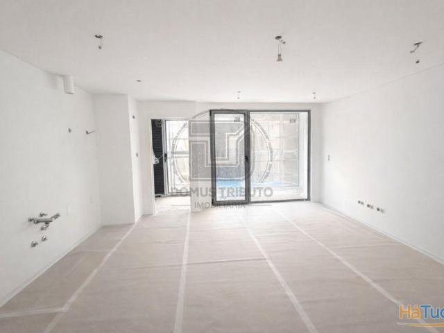 Apartamento T1+1 com Varanda e Lugar de Garagem, Águas Santas, Maia | 26063931508