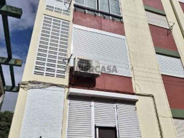 Apartamento T1+1 Amadora