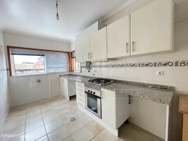 Apartamento T1+1 gueda