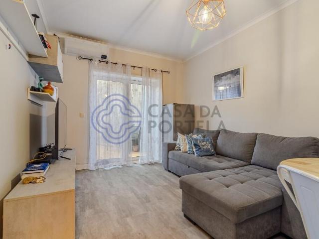 Apartamento T1+1 em Lavra