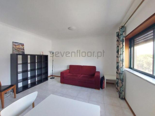 Apartamento T1+1 em Porto