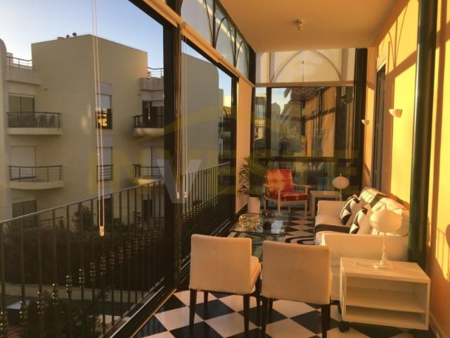 Apartamento T1+1 junto à praia em são joão do Estoril com vista mar!