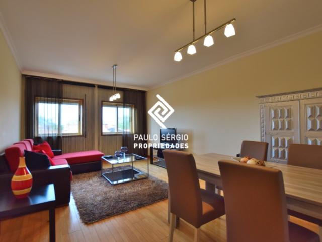 Apartamento T1+1 junto ao Horto de Arcozelo Mobilado e com lugar de garagem