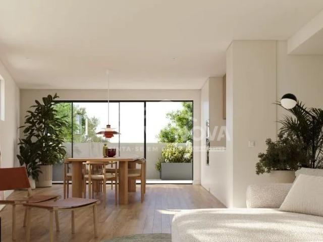 Apartamento T1+1 Novo junto à Av da republica