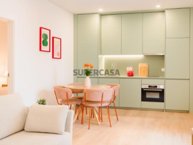 Apartamento T1+1 no Centro de Leiria Conforto, Elegância e Localização Premium