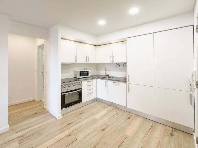Apartamento T1+1 no Alto da Castelhana a 5 minutos de Cascais