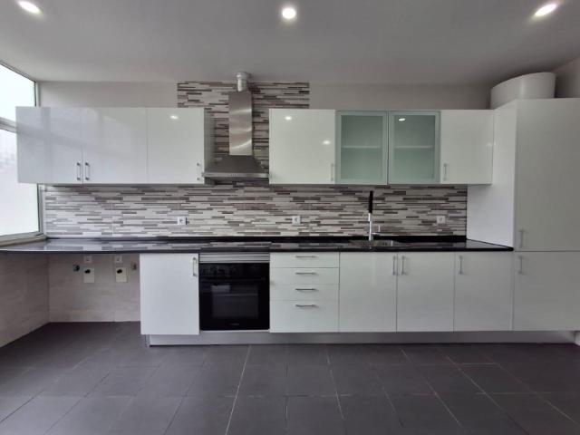APARTAMENTO T1+1 NA RUA 26 DE JANEIRO BAIXA DA BANHEIRA