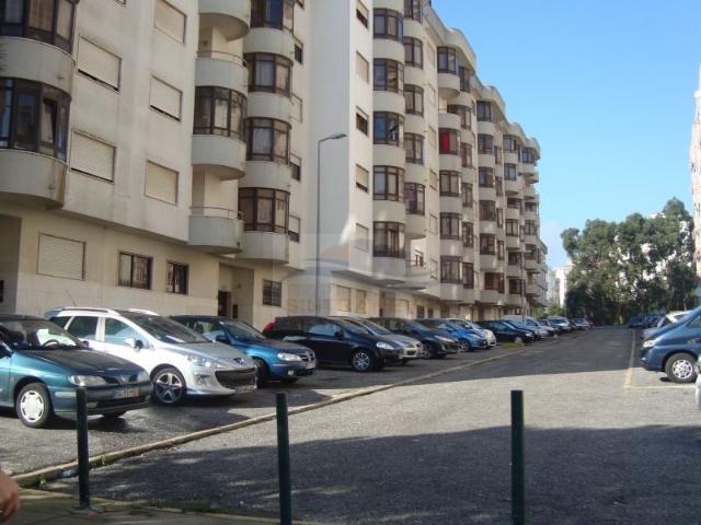 Apartamento T1+1 para Investimento Rinchoa, Rio de Mouro | Rentabilidade Bruta 4,47%