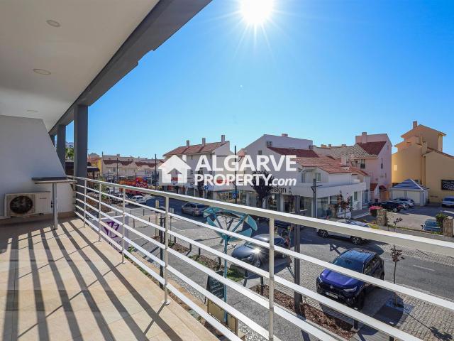 Apartamento T1+1 perto da praia e junto da Marina de Vilamou. 81m² Vilamoura