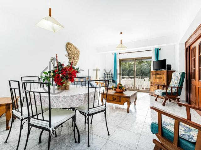 Apartamento T1+1 piscina e garagem 70m² Albufeira Olhos de Água