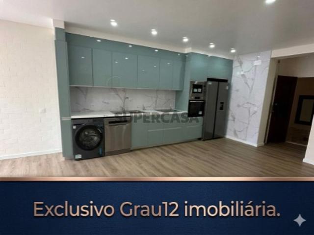 Apartamento T1+1 Remodelado