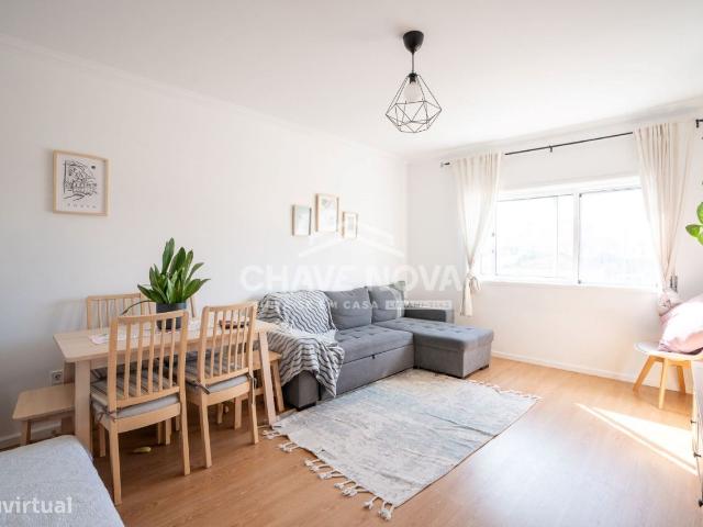 Apartamento T1+1 Renovado 750m da Praia Canidelo, Vila Nova de Gaia