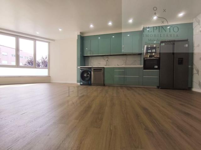 Apartamento T1+1 Renovado no Centro