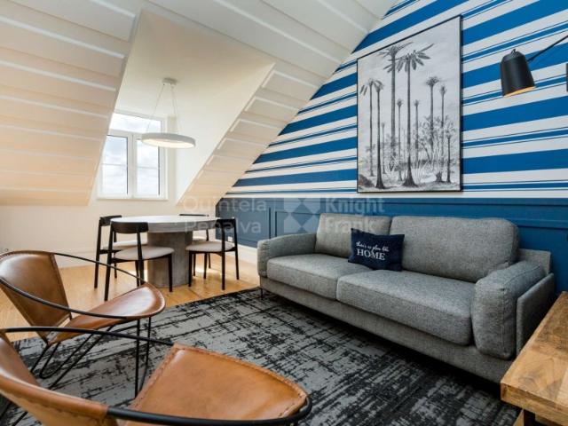 Apartamento T1+1 renovado na Estrela, Lisboa