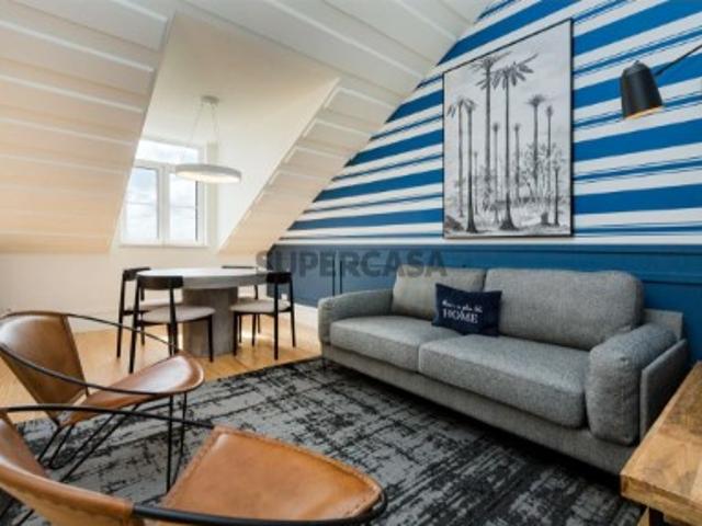 Apartamento T1+1 renovado na Estrela, Lisboa