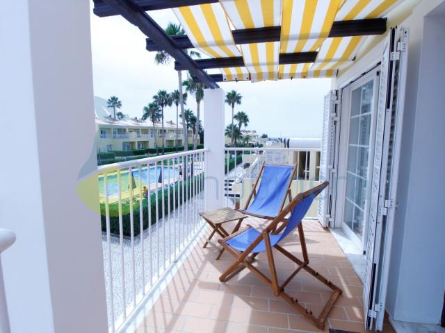 Apartamento T1+1 totalmente renovado nas Villas Barrocal Pêra, Algarve