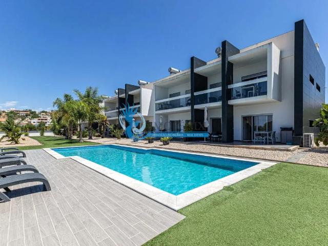Apartamento T1+2 duplex localizado no Edifício dos Vales em. 112m² Albufeira Olhos de Água