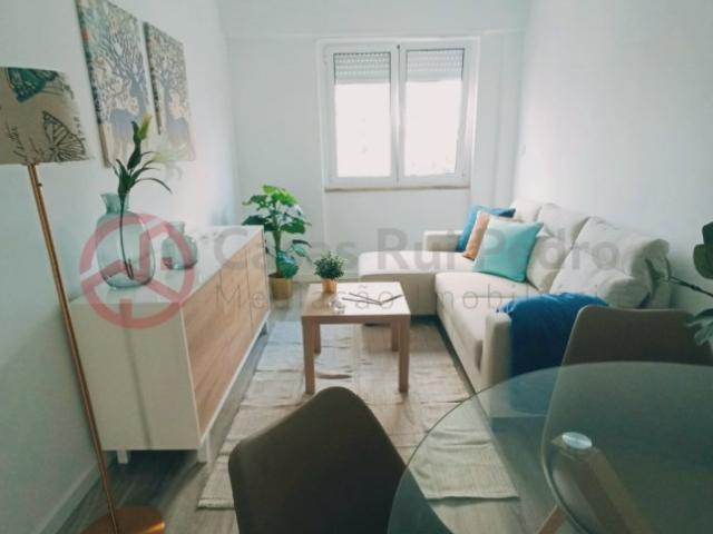 Apartamento T1+2 em Lisboa com Logradouro