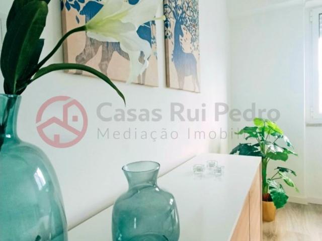 Apartamento T1+2 em Lisboa com Mezzanine