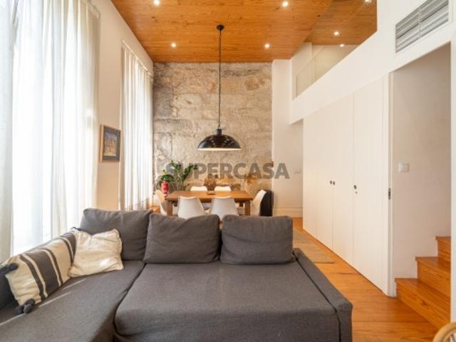 Apartamento T1+2 mobilado, no centro da cidade
