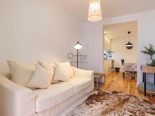 Apartamento T1 +1 mobilado na Bica 66m² Misericórdia
