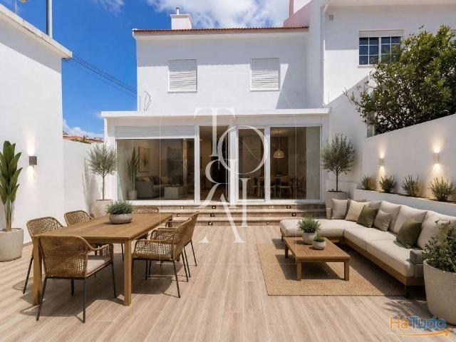 Apartamento T1 +1 com logradouro Manique Alcabideche. | 26074085675