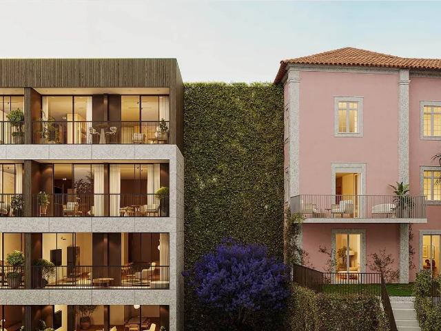 Apartamento T1 + 1 em Lordelo do Ouro com jardim em condomínio fechado