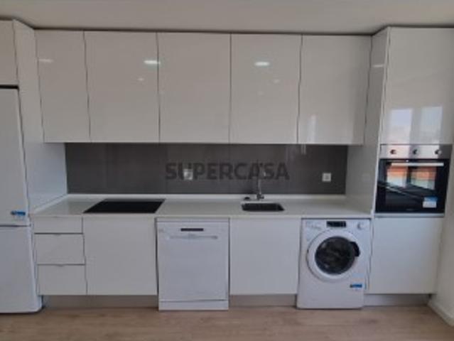 Apartamento T1 + 2 Totalmente Remodelado na Damaia