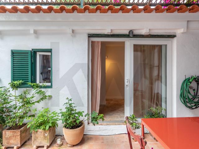 Apartamento T1 + T0 independente com Logradouro Privativo | Belém, Lisboa