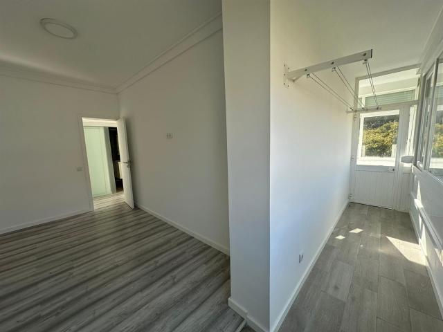 Apartamento T1, Totalmente Remodelado, com varanda, Lisboa 54m² Arroios
