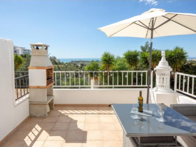 Apartamento T1 totalmente remodelado com vista mar para venda em Albufeira