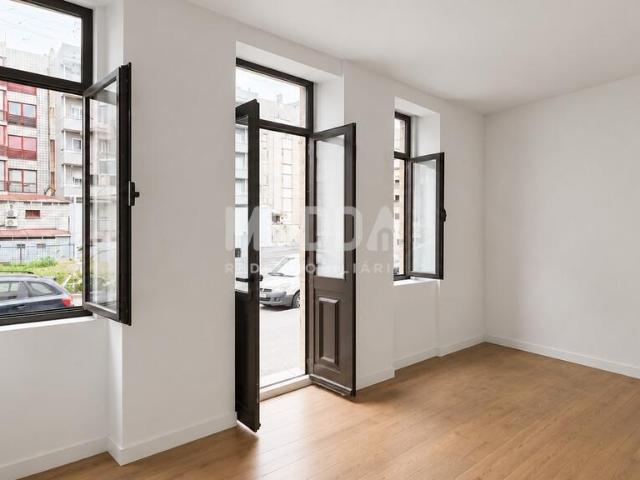Apartamento T1 Totalmente Remodelado | Rés do Chão | São João da Madeira