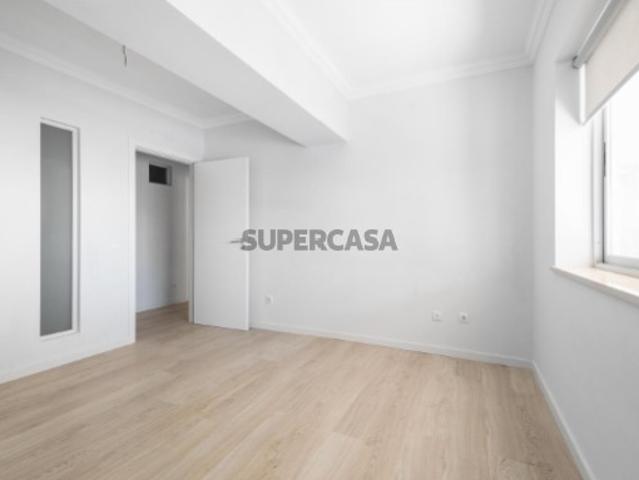 Apartamento T1 Totalmente Renovado em Faro
