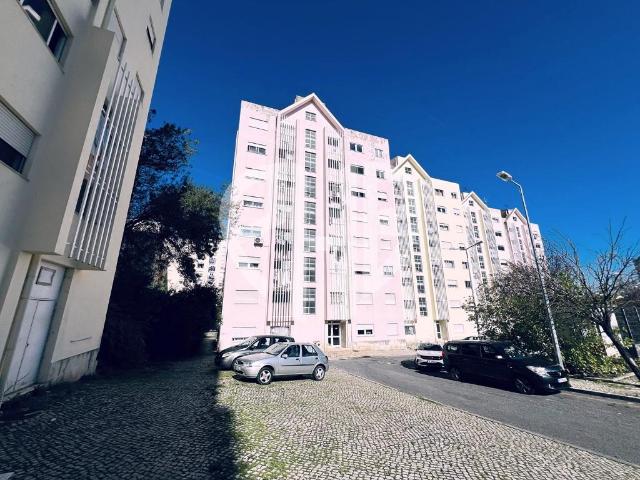 Apartamento T1 / Urmeiras Loures 36m² Loures