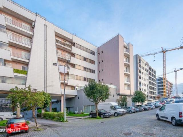Apartamento T1 venda em Ferreiros