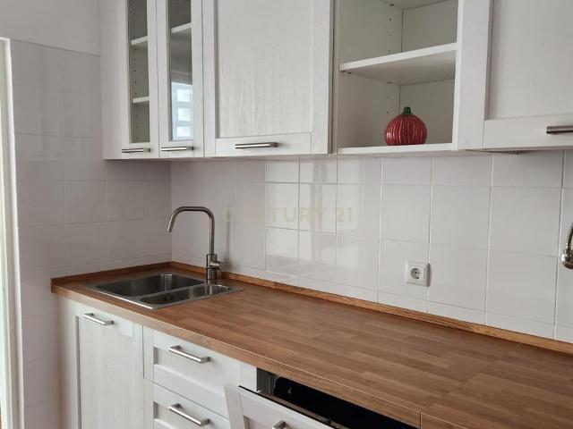 Apartamento T1 Vista desafogada e Luz natural