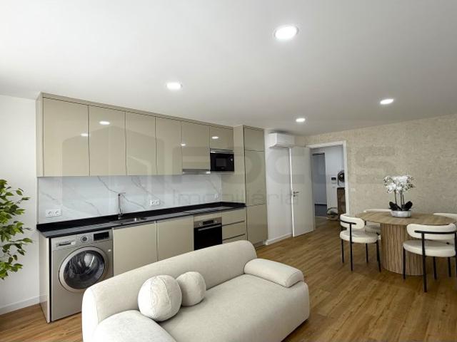 Apartamento T1 zona Histórica Aveiro