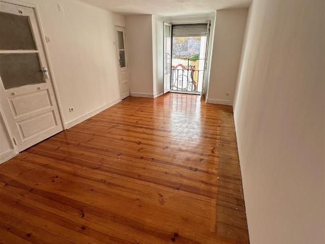 Apartamento T1 à venda, Calçada Cascão 40m² São Vicente