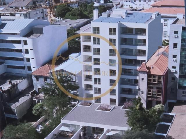 Apartamento T1 ao lado do Shopping Barsília na Boavista, Porto com varanda