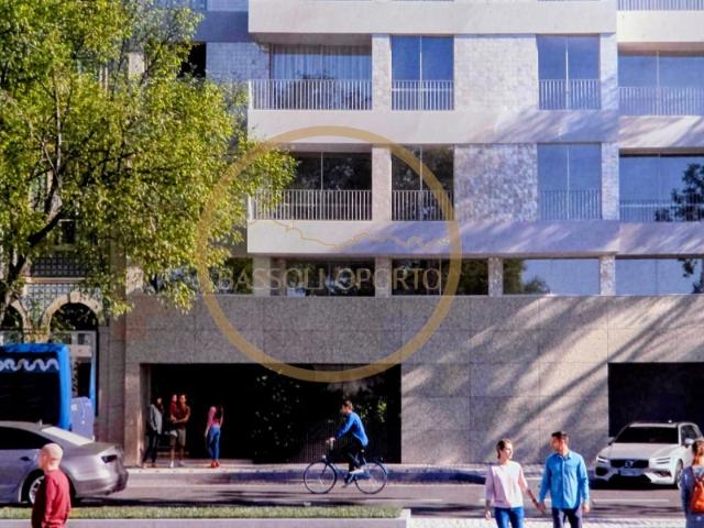 Apartamento T1 ao lado do Shopping Brasília, Boavista, Porto, com Varanda