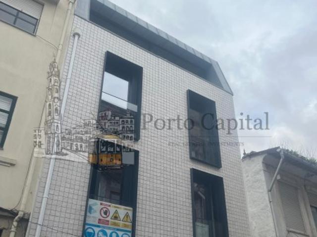 APARTAMENTO T1 BONJARDIM