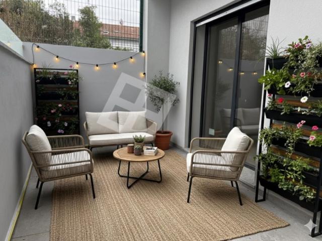 Apartamento T1 c/ Terraço em Esgueira Pronto Habitar
