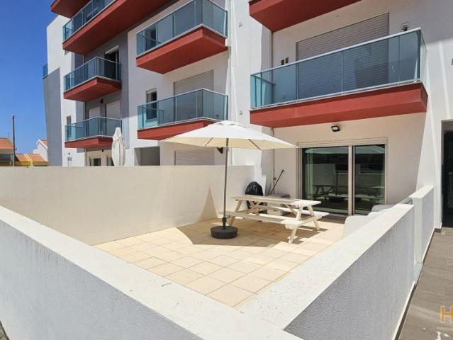 Apartamento T1 com 2 terraços e garagem box com carregador para veículo elétrico | 26084092027
