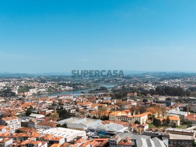 Apartamento T1 com área exterior em pleno centro da cidade do Porto