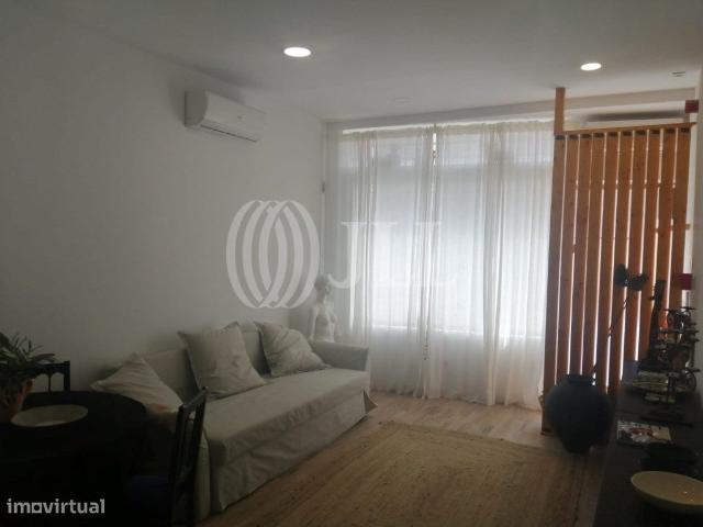 Apartamento T1, com garagem, Boavista, Porto