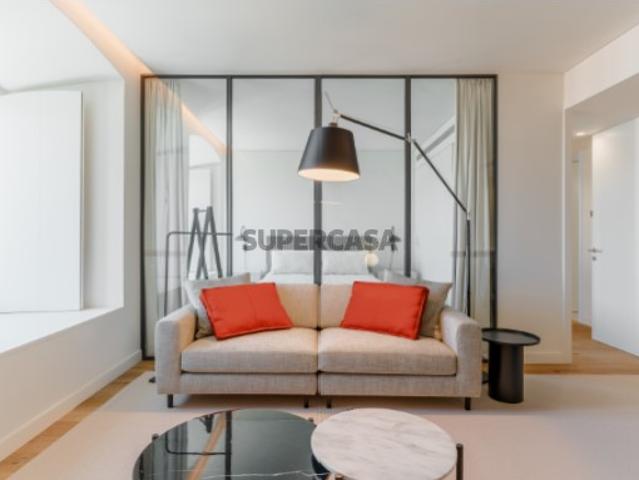 Apartamento T1 com garagem em Belém, Lisboa