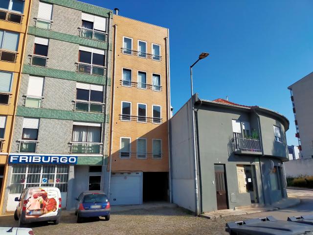 Apartamento T1 com Garagem Paranhos Porto